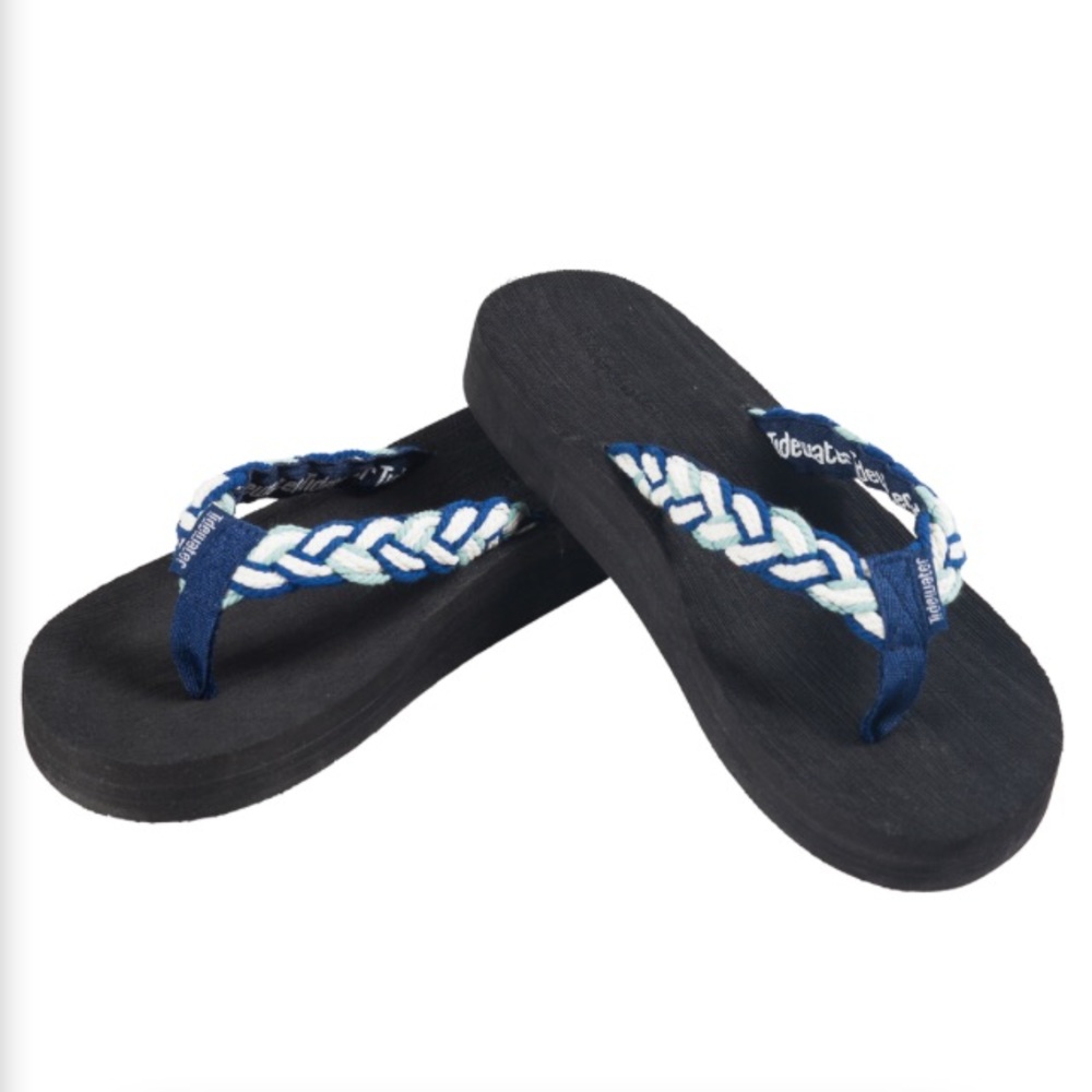 Tidewater blue Braid Flip Flops size 7 Rare